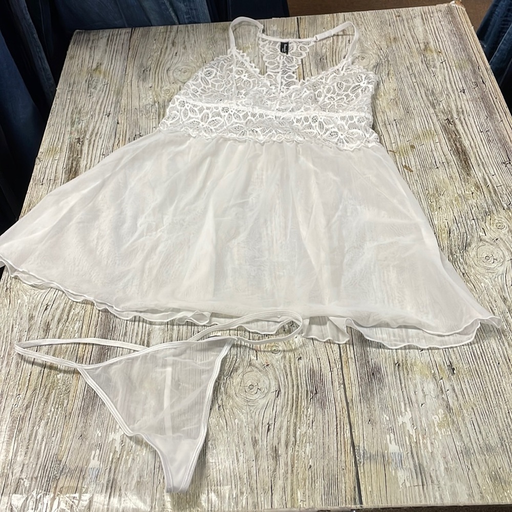 Cassandra baby doll gown with thong